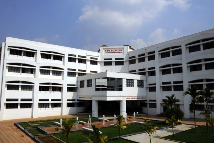 『New Horizon College』- 溫馨友善的海邊學校 『New Horizon College』- 溫馨友善的海邊學校