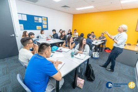 ih 布里斯本新校區 -上課狀況3- Gogoenglish