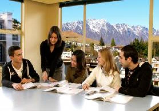ABC College of English 主題課程