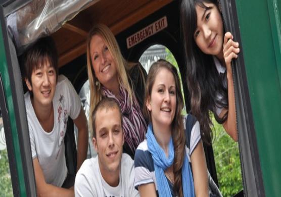 English Language Center 主題課程
