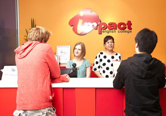 Impact English College 語言學習