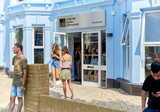 Language Studies International Brighton 語言學習