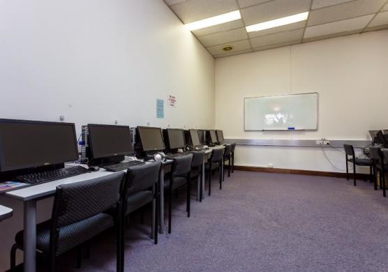Language Studies International Brisbane 語言學習