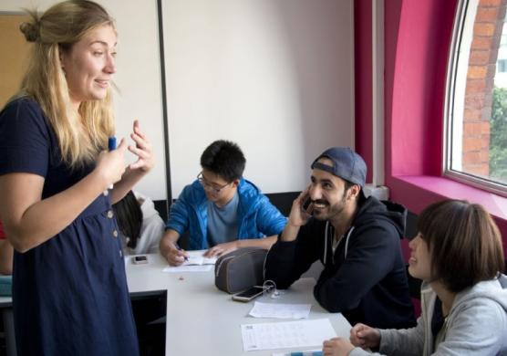 Language Studies International Brisbane 語言學習
