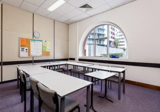 Language Studies International Brisbane 語言學習