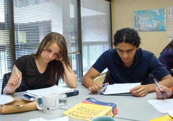 Language Studies International Toronto 語言學習
