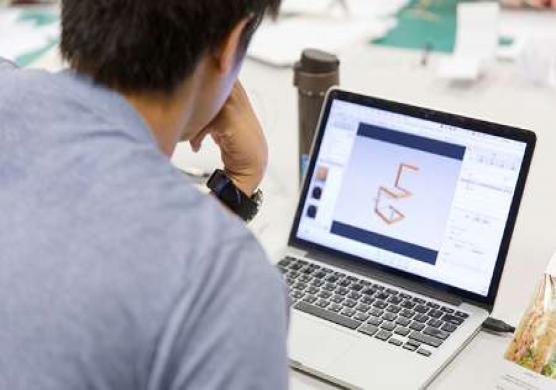 University of the Arts London 語言學習