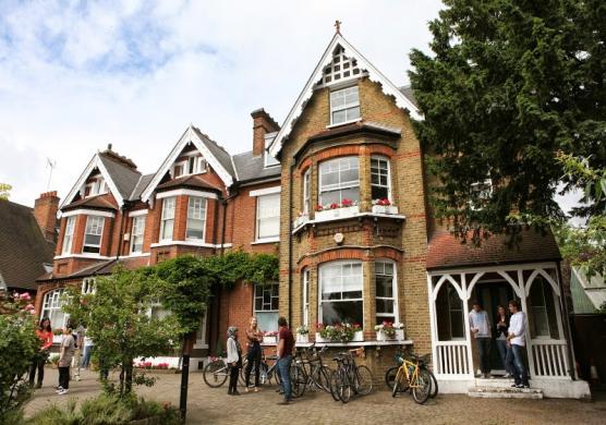 Wimbledon School of English 主題課程