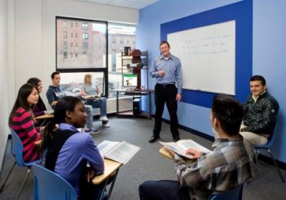 Brandon College 語言學習