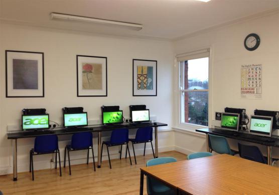 Centre of English Studies Worthing 學校介紹