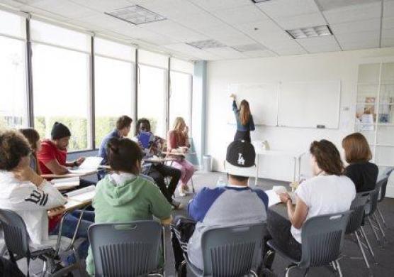 English Language Center 主題課程