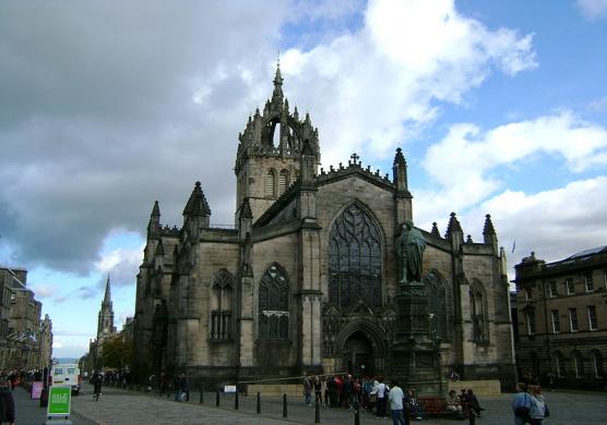 Kaplan Edinburgh 語言學習