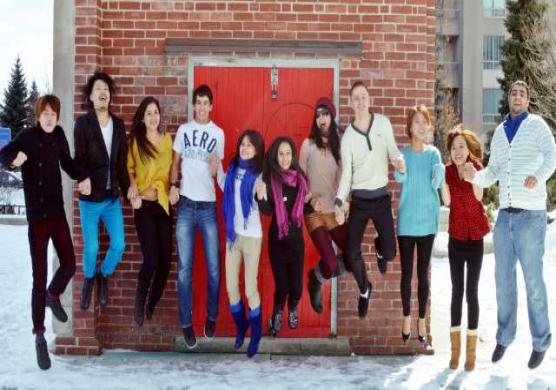 Upper Madison College 語言學習
