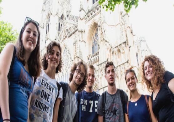 British Study Centres School of English 主題課程
