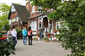 Wimbledon School of English 優惠課程